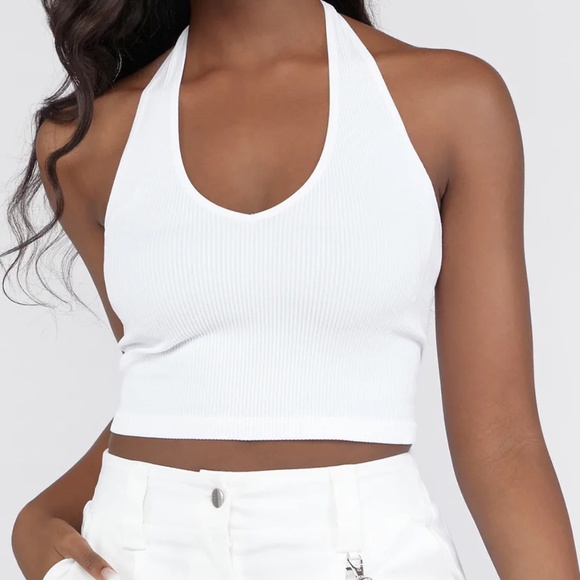 ***SOLD***Ribbed Seamless V-Neck Halter Cropped Top - Picture 1 of 3